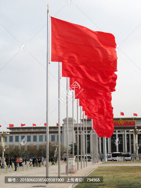 紅旗飄揚(yáng)