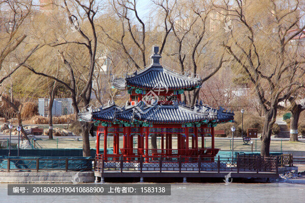 北京陶然亭公園湖心亭