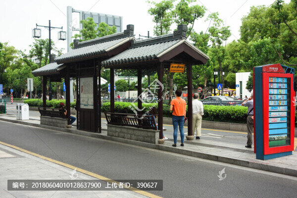 仿古公交站臺