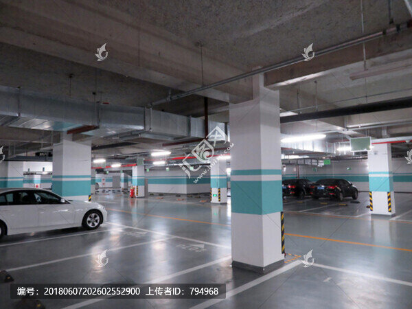 地下停車場
