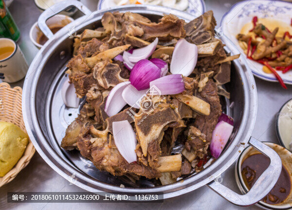 大鍋牛骨