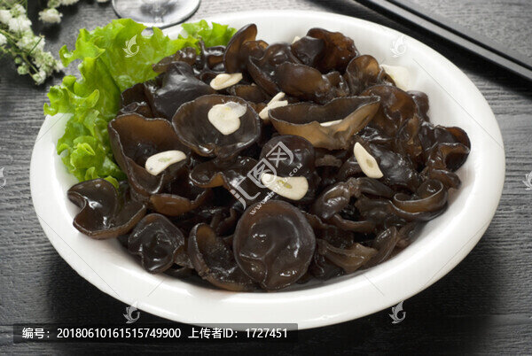 涮木耳