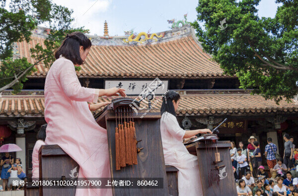 少林寺前古箏表演