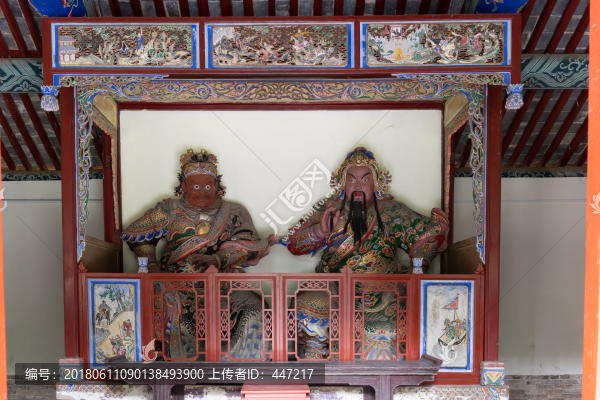 關(guān)羽張飛塑像