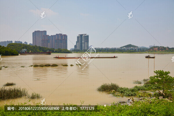 閑置龍舟