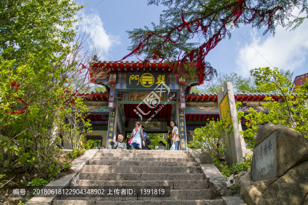 青島,春天的嶗山風(fēng)光,巽門