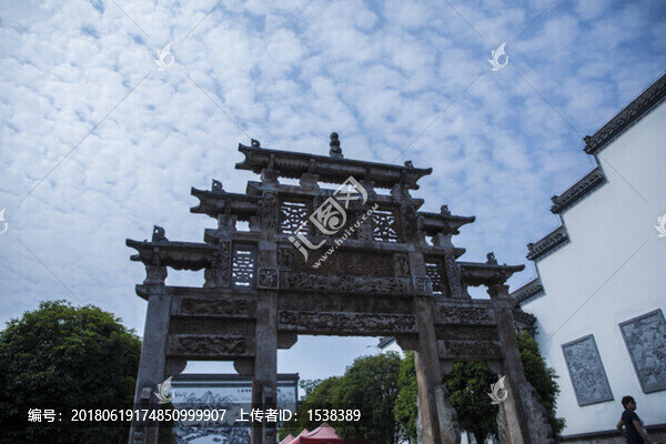 古鎮(zhèn)牌樓