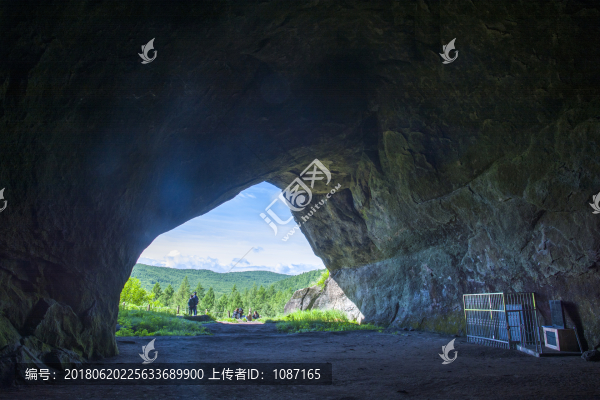 嘎仙洞