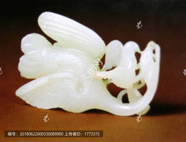 春水玉飾