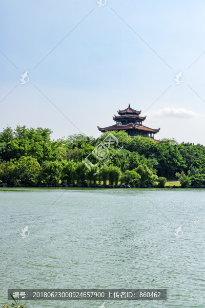 湖中閣樓