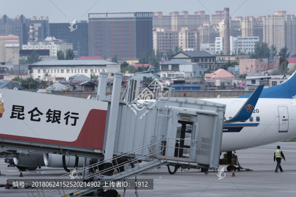 機(jī)場(chǎng)