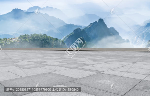 廣場(chǎng)地磚和自然山水風(fēng)景