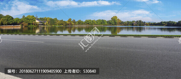 公路湖泊