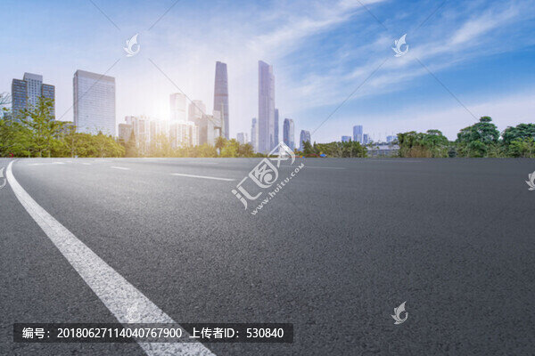 廣州城市道路和摩天大樓