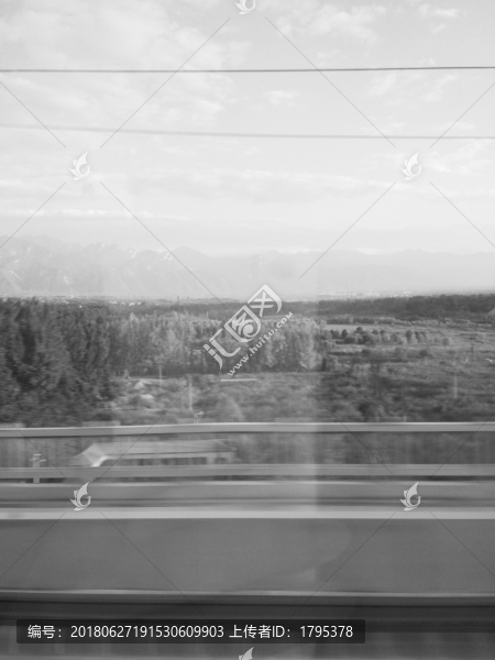 火車上的風(fēng)景