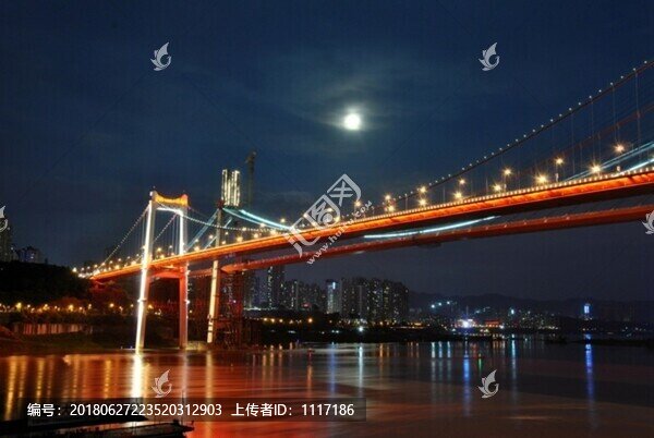 月光下的重慶鵝公巖大橋