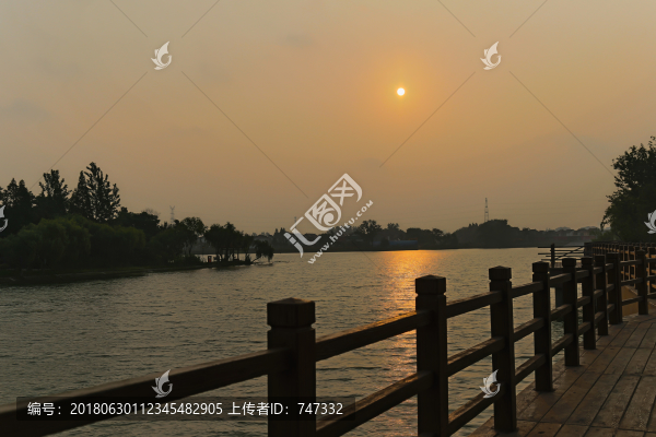 揚州生態(tài)科技新城自在島日出