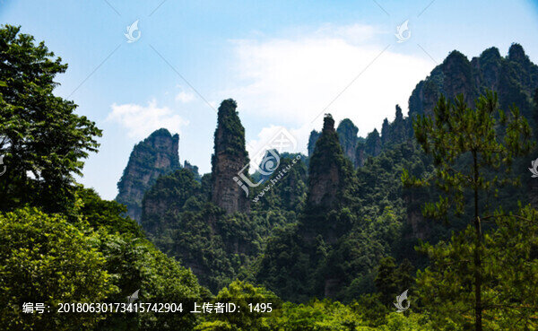 群山