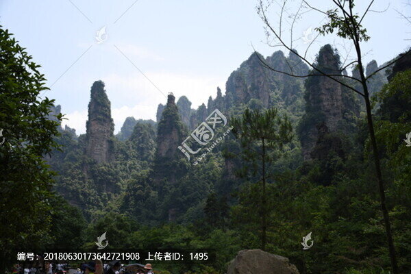 山巒