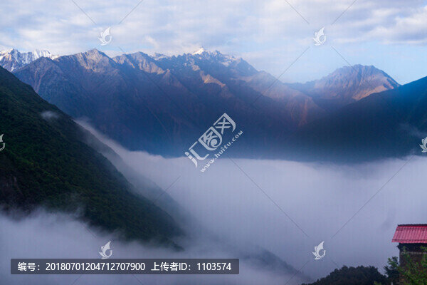 貢嘎寺云海