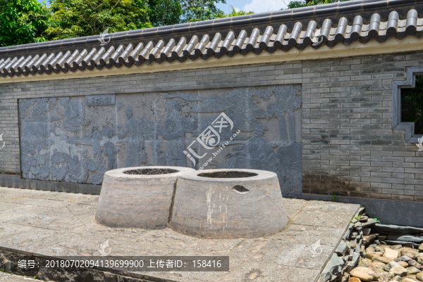 古鎮(zhèn)古井石井
