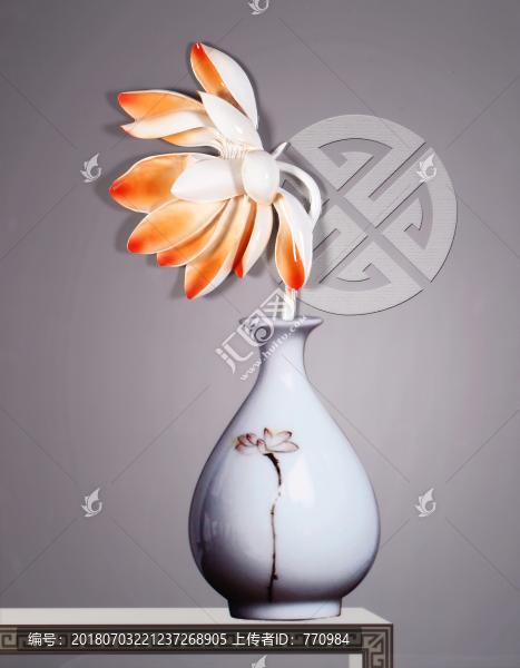 烤瓷浮雕荷花花瓶裝飾