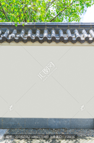 灰瓦青瓦白墻