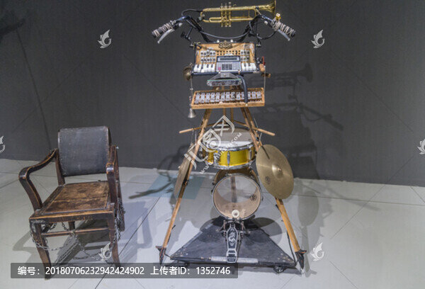 創(chuàng)意動(dòng)漫設(shè)計(jì)展品