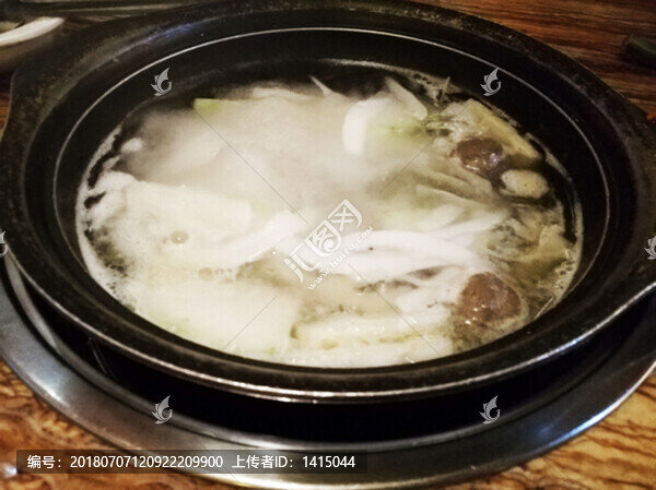 清湯火鍋