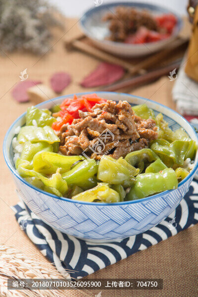 辣椒炒肉飯