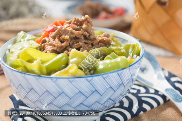 辣椒炒肉飯