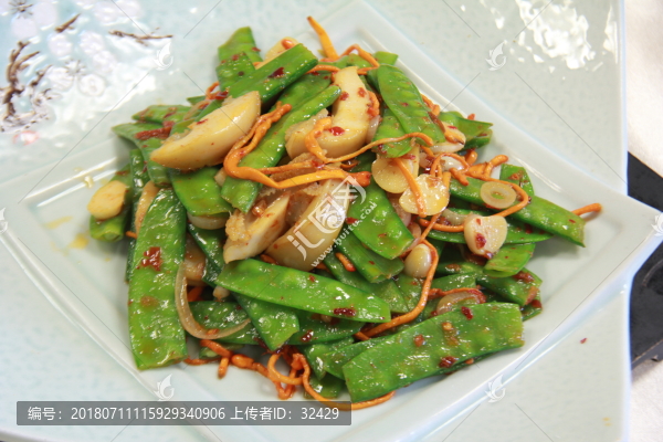 蟲草花荷蘭豆爆鮮鮑