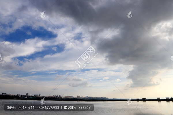 鹽池的云