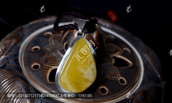 蜜蠟吊墜