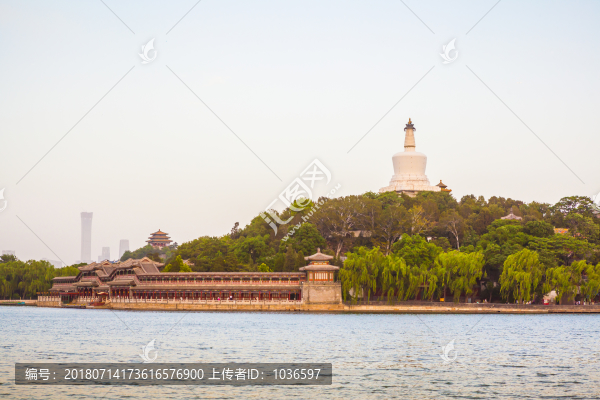 北海公園瓊?cè)A島