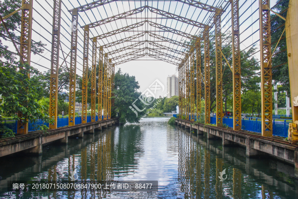公園舊吊機(jī)