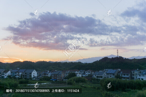 小鎮(zhèn)落日