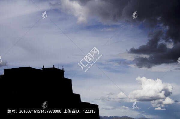 天空與建筑