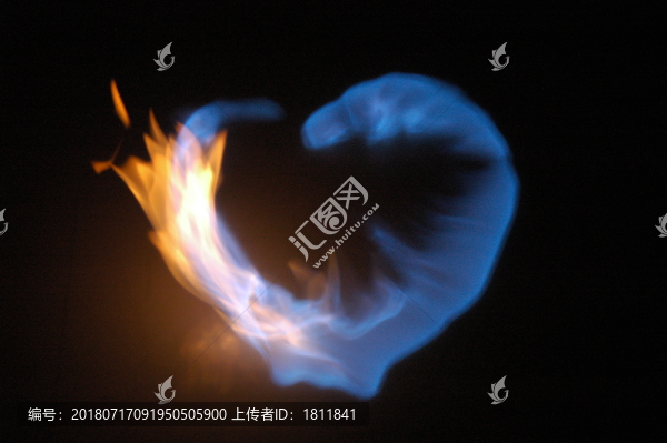 藍色愛心火焰