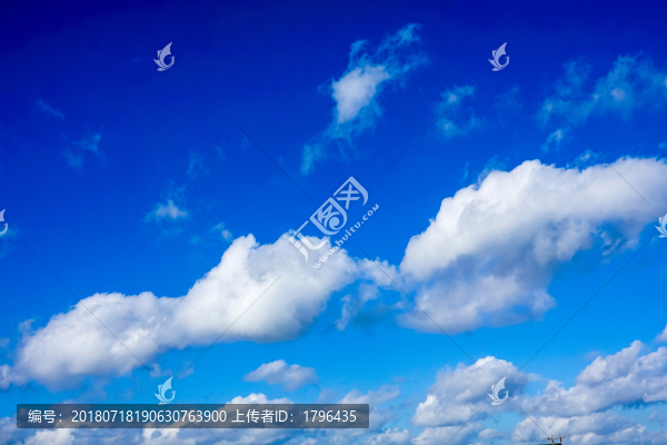 藍(lán)天白云