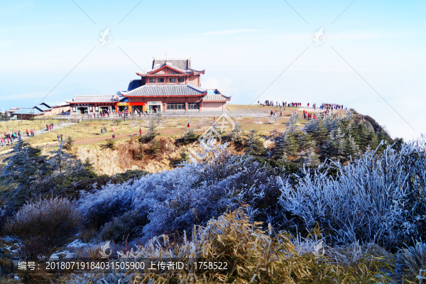峨眉山金頂