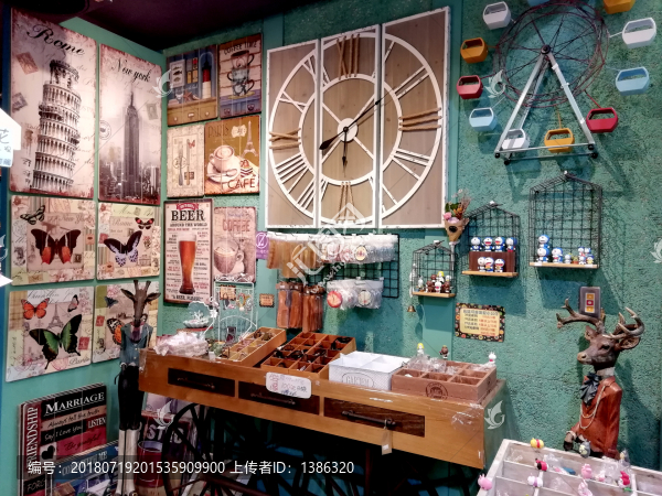 百貨飾品小商品街邊小店