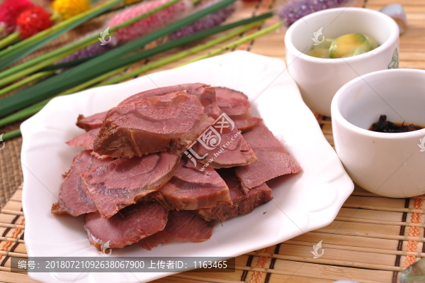 大塊牛腱