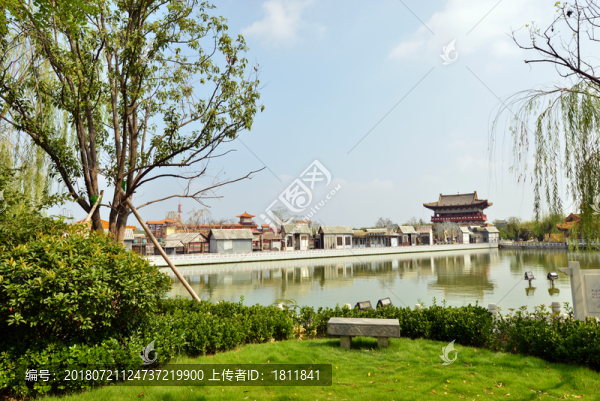 河南開封市清明上河園楊柳亭子
