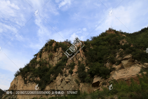 山巒