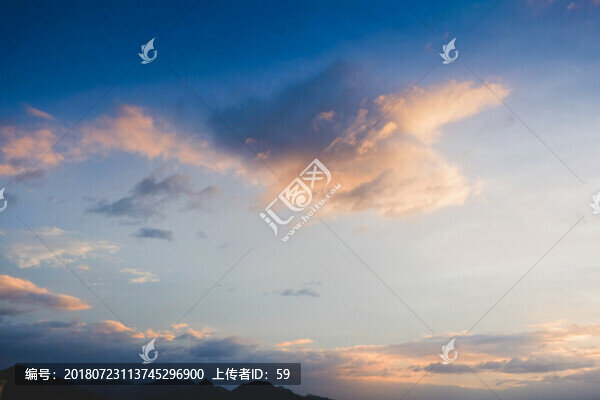 藍(lán)天白云
