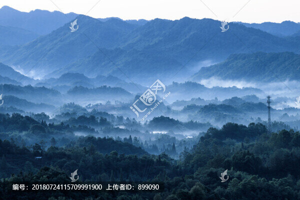 水墨群山
