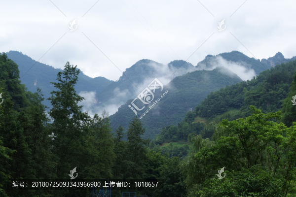 遠(yuǎn)山