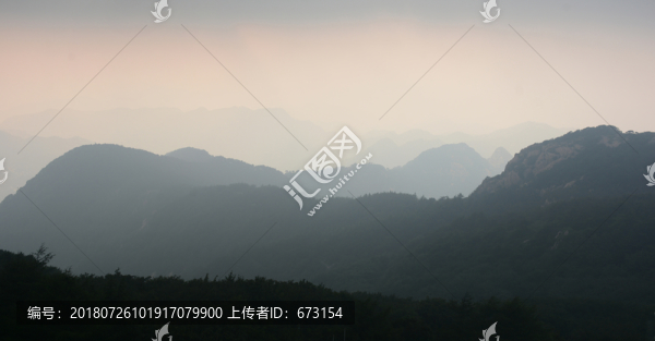 水墨泰山