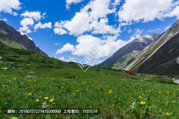 貢嘎雪山環(huán)線(xiàn)徒步風(fēng)光350